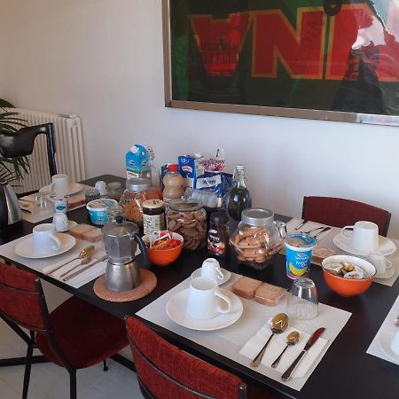 Charming Apartment With Balcony In The Historic Center Nápoly Kültér fotó