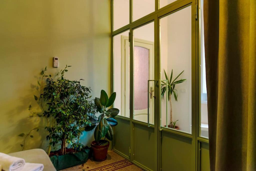 Charming Apartment With Balcony In The Historic Center Nápoly Kültér fotó