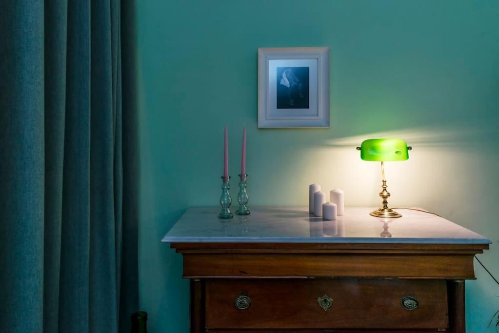 Charming Apartment With Balcony In The Historic Center Nápoly Kültér fotó