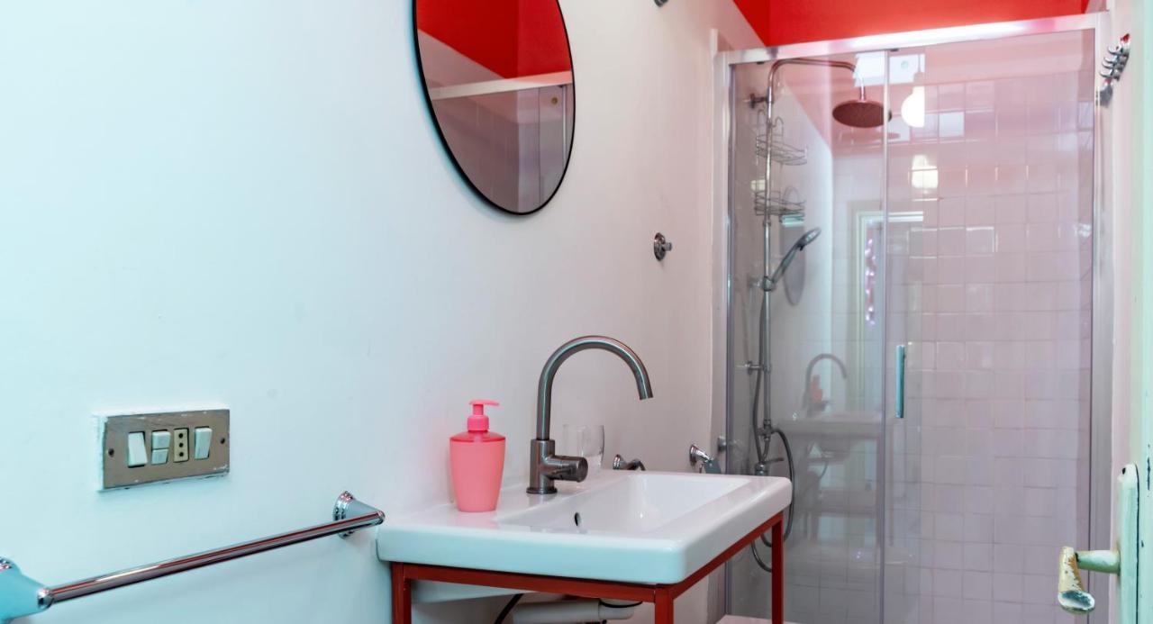 Charming Apartment With Balcony In The Historic Center Nápoly Kültér fotó
